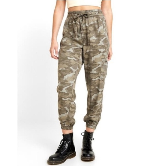 American Eagle Camo Drawstring Cargo Pants Jogger Small Green Lightweight - Picture 1 of 6
